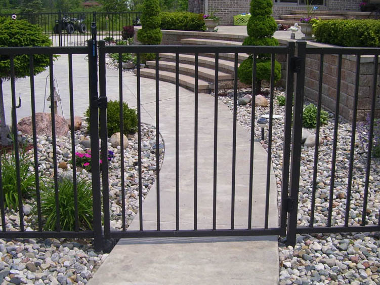 fence gate sample